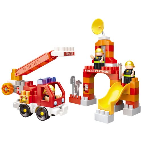 Bauer: "Fireman" набор  пожарная машина и тренировочная площадка