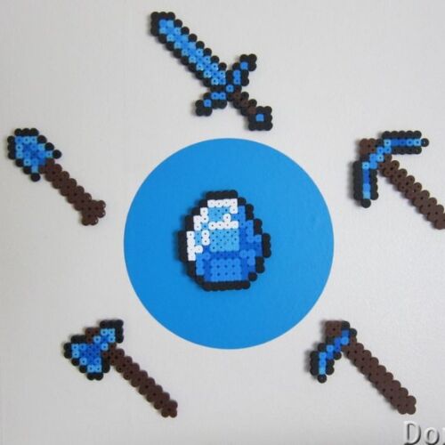 Minecraft: Топор Алмазный пиксельный 40см