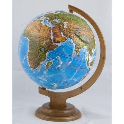 Глобус физический рельефный диаметр 250 мм на деревянной подставке