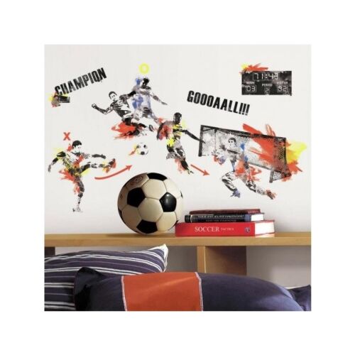 RoomMates: Чемпионат по футболу