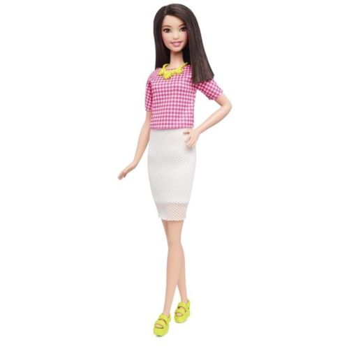 Barbie: Модница в ассортименте/DGY62