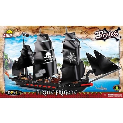 COBI: Пиратский Фрегат, 700 дет.