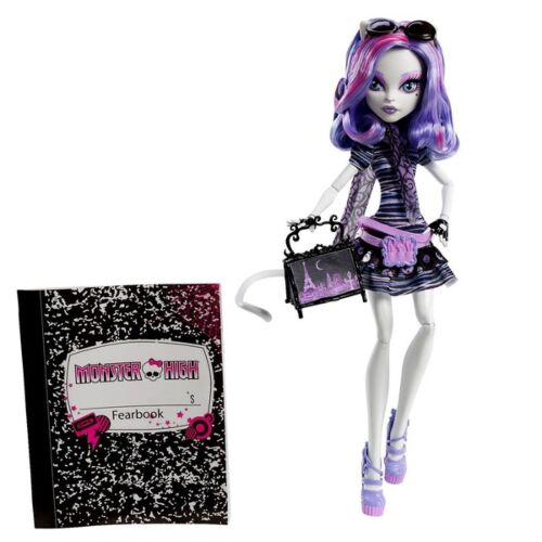 Monster High: Скариж - город страхов, Catrine Demew