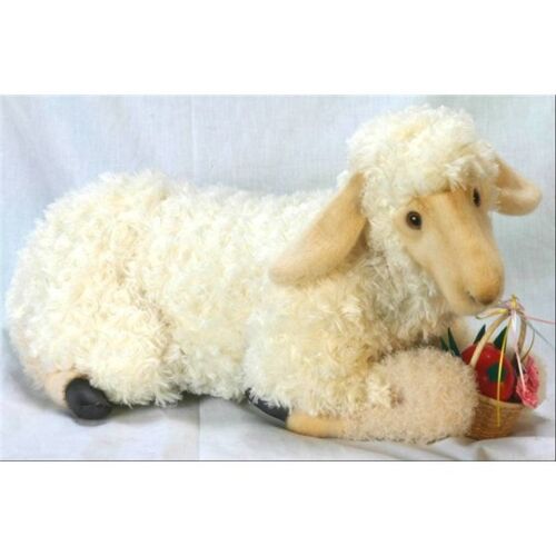 Hansa: Овца лежащая, 54 см
