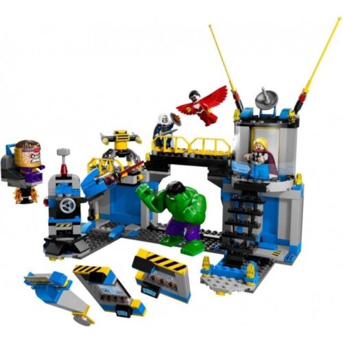 LEGO: Разгром лаборатории Hulk