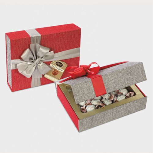 Feletti Набор шоколадных конфет "Emanuelle" в подарочной коробке 255гр