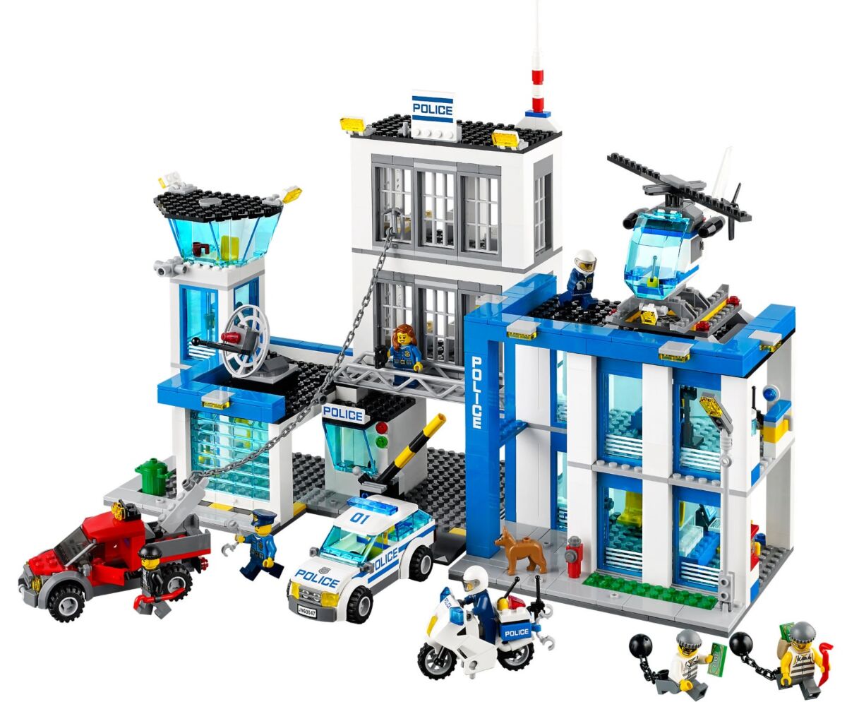 LEGO: Полицейский участок 60047