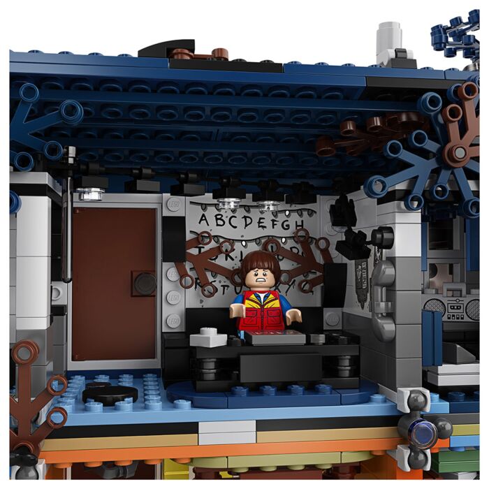 Lego 75810 stranger things online