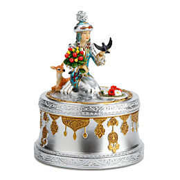 muzykalnaya_statuetka_karlyhas