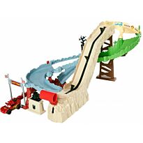 Disney: Трек Cars "The Radiator springs 500 1/2" с машиной и аксесс.